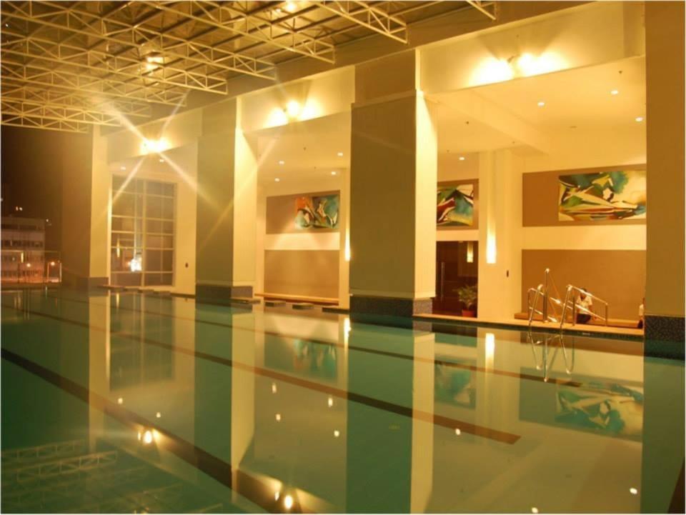 Studio Unit Condo At Antel Serenity Suites Makati Manila Esterno foto