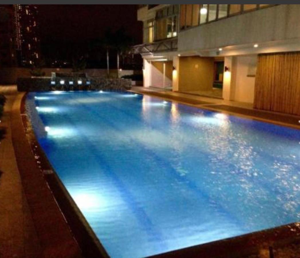 Studio Unit Condo At Antel Serenity Suites Makati Manila Esterno foto