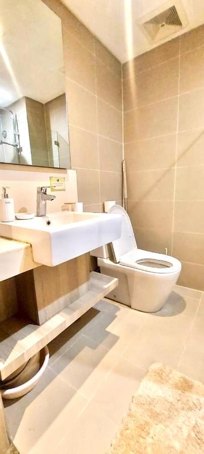 Studio Unit Condo At Antel Serenity Suites Makati Manila Esterno foto